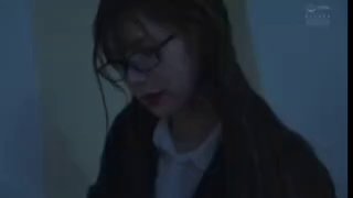 颜值不错网红脸妹子，口交上位骑坐自己动后人猛操，呻吟娇喘非常诱人